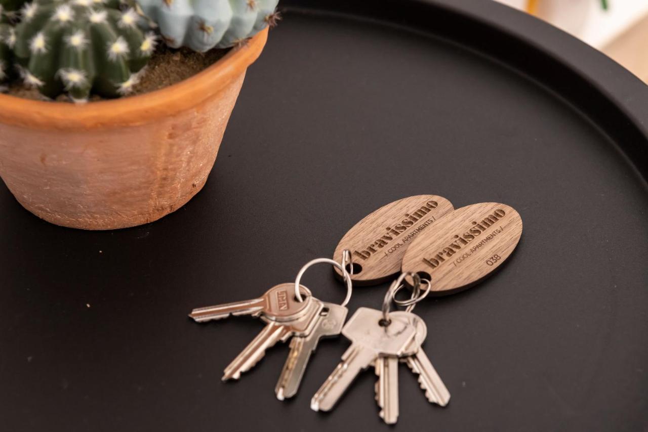 Bravissimo Pont De La Princesa, Comfortable 3-Bedroom Apartment ジローナ エクステリア 写真