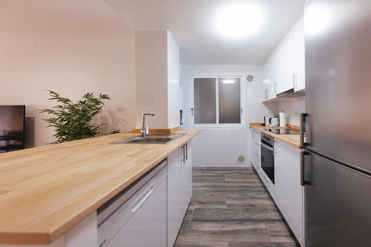 Bravissimo Pont De La Princesa, Comfortable 3-Bedroom Apartment ジローナ エクステリア 写真