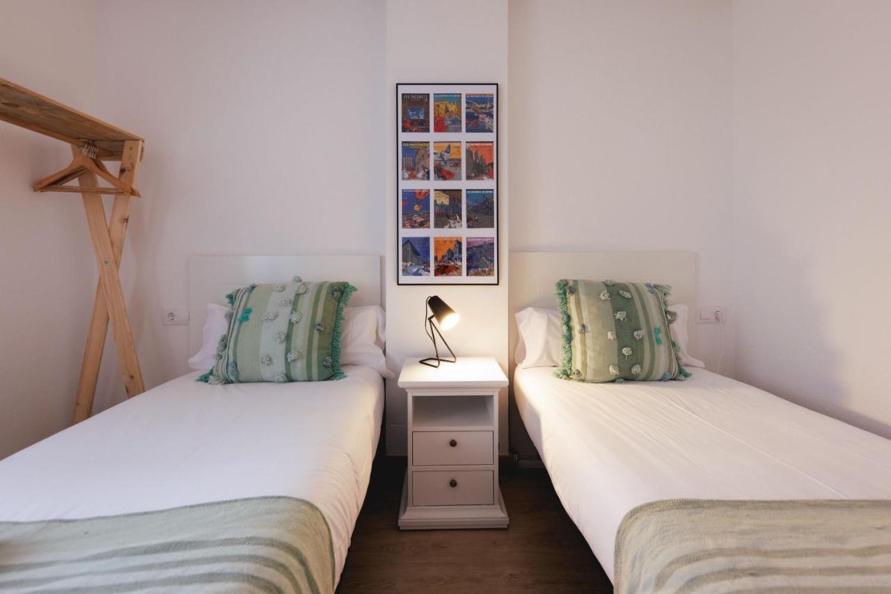 Bravissimo Pont De La Princesa, Comfortable 3-Bedroom Apartment ジローナ エクステリア 写真